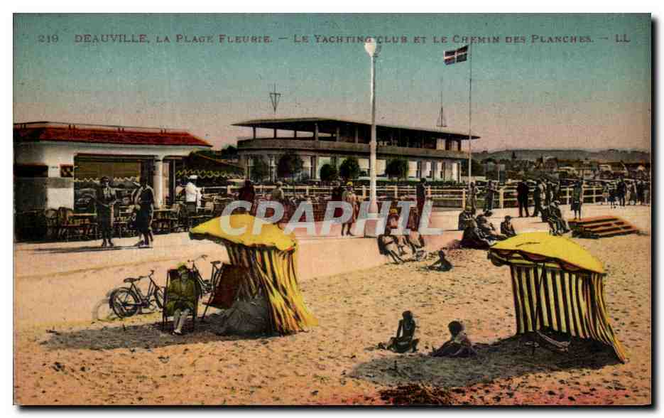 CPA Deauville La Plage Fleurie Le Yachting club Et Le Chemin des Planches