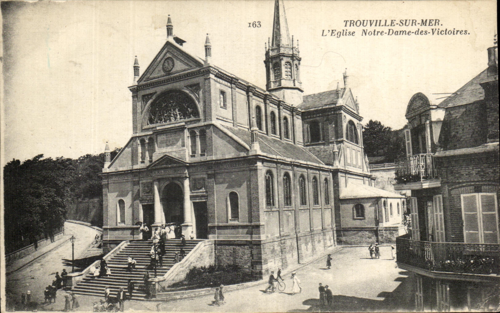 CPA Trouville Sur Mer L'Eglise Notre Dame des Victoires