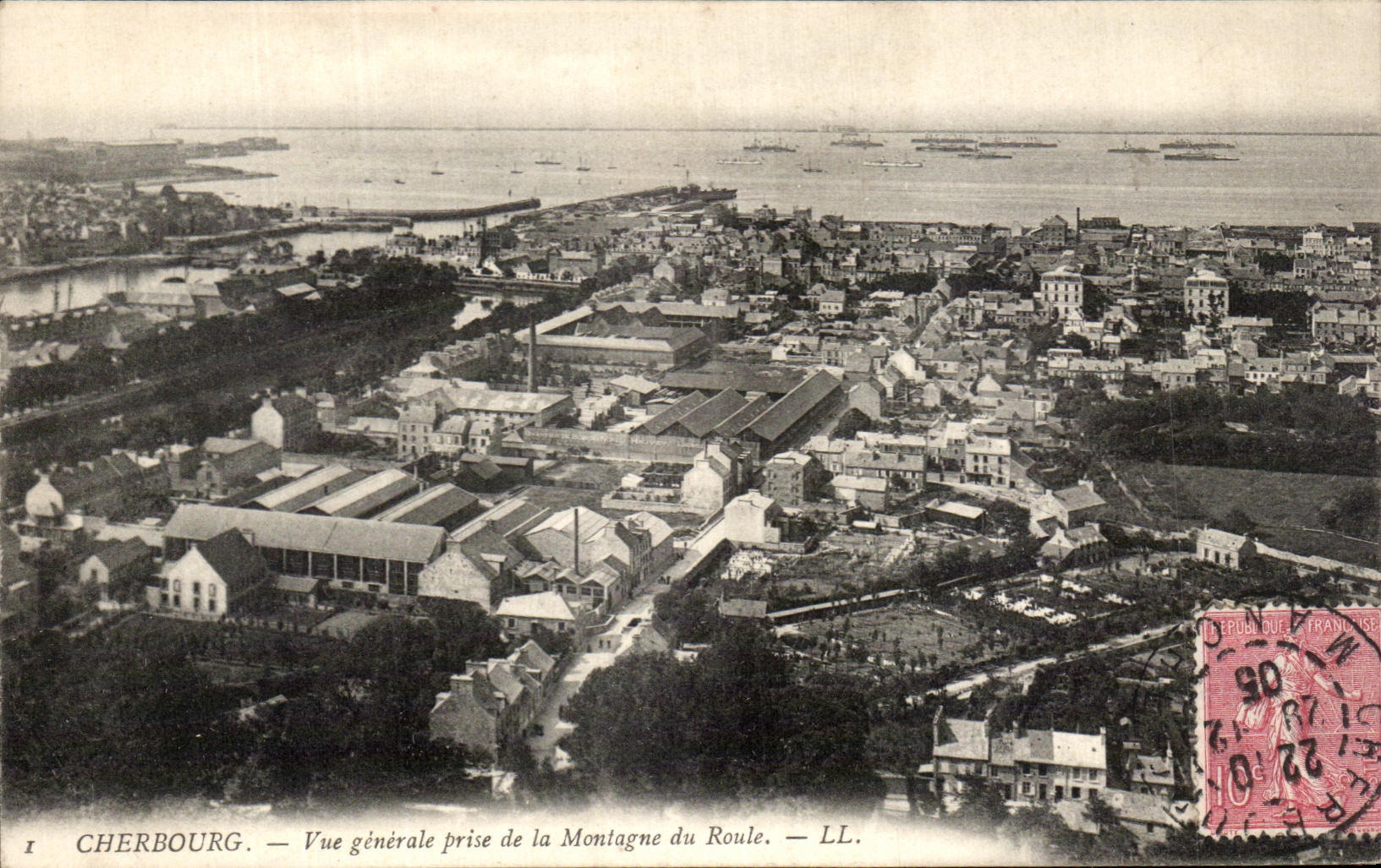 CPA Cherbourg Vue generale prise de la Montagne du Roule
