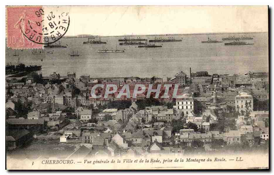 CPA Cherbourg Vue generale de la Ville et de la Rade prise de la Montagne du Roule Bateaux