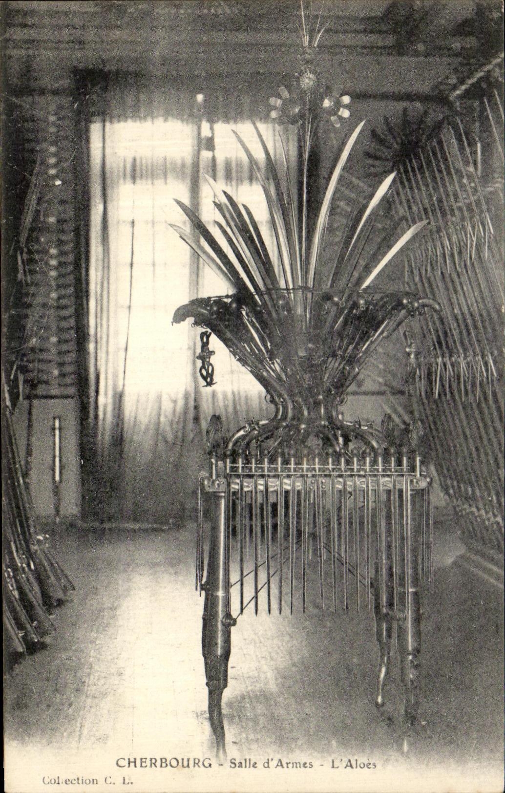 CPA Cherbourg Salle d'Armes L'Aloes Militaria 