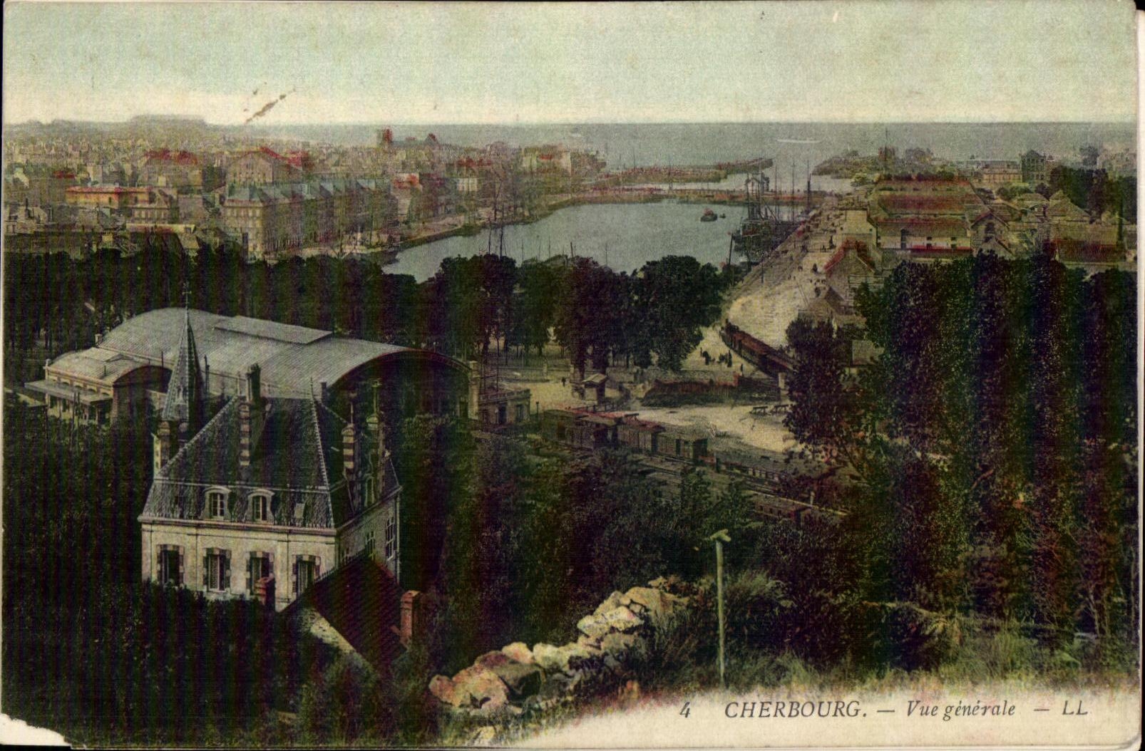CPA Cherbourg Vue generale