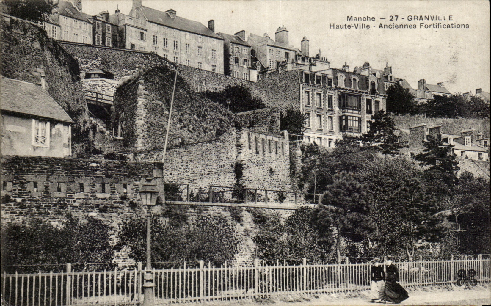 Granville — Haute-Ville — Anciennes Fortifications — Éditeur non visible