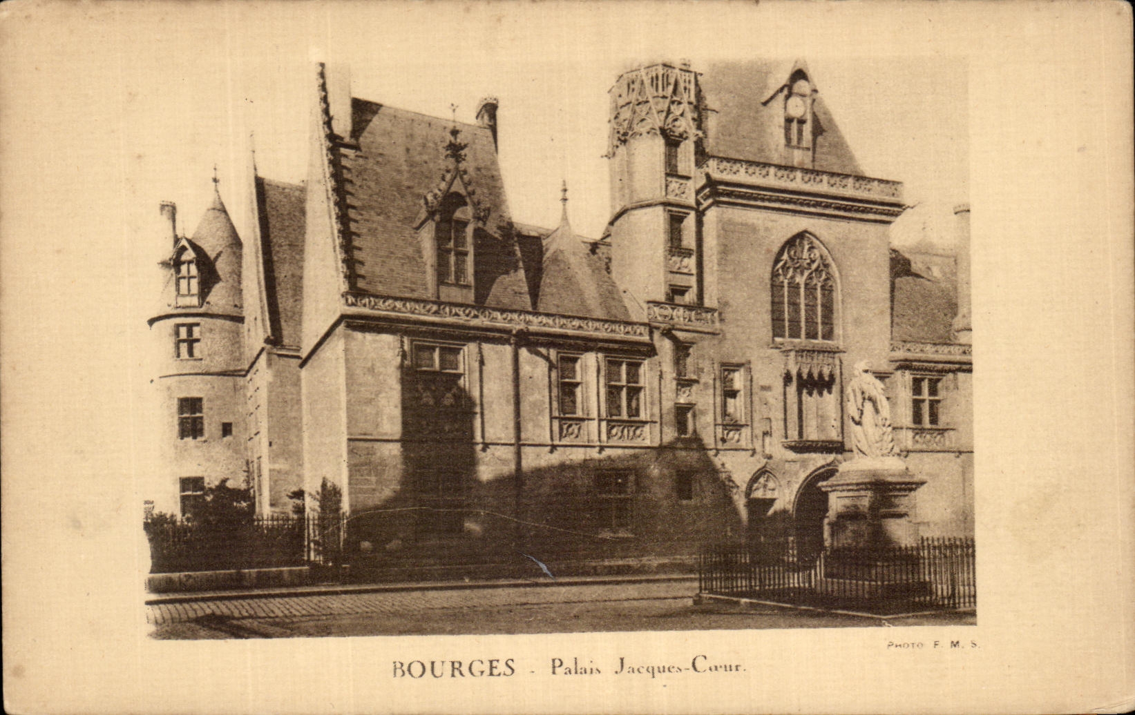 CPA Bourges Palais Jacques Coeur