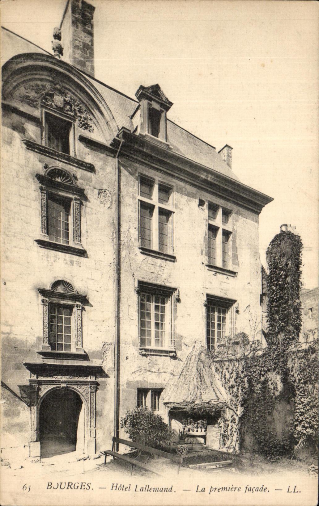 CPA Bourges Hotel Lallemand La Premiere Facade