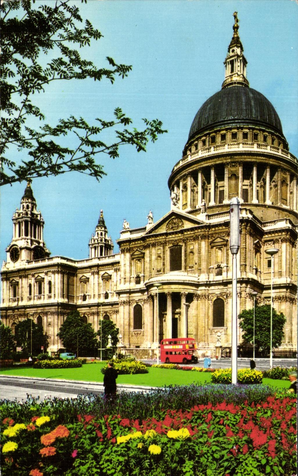 CPM ST Paul's Cathedral London