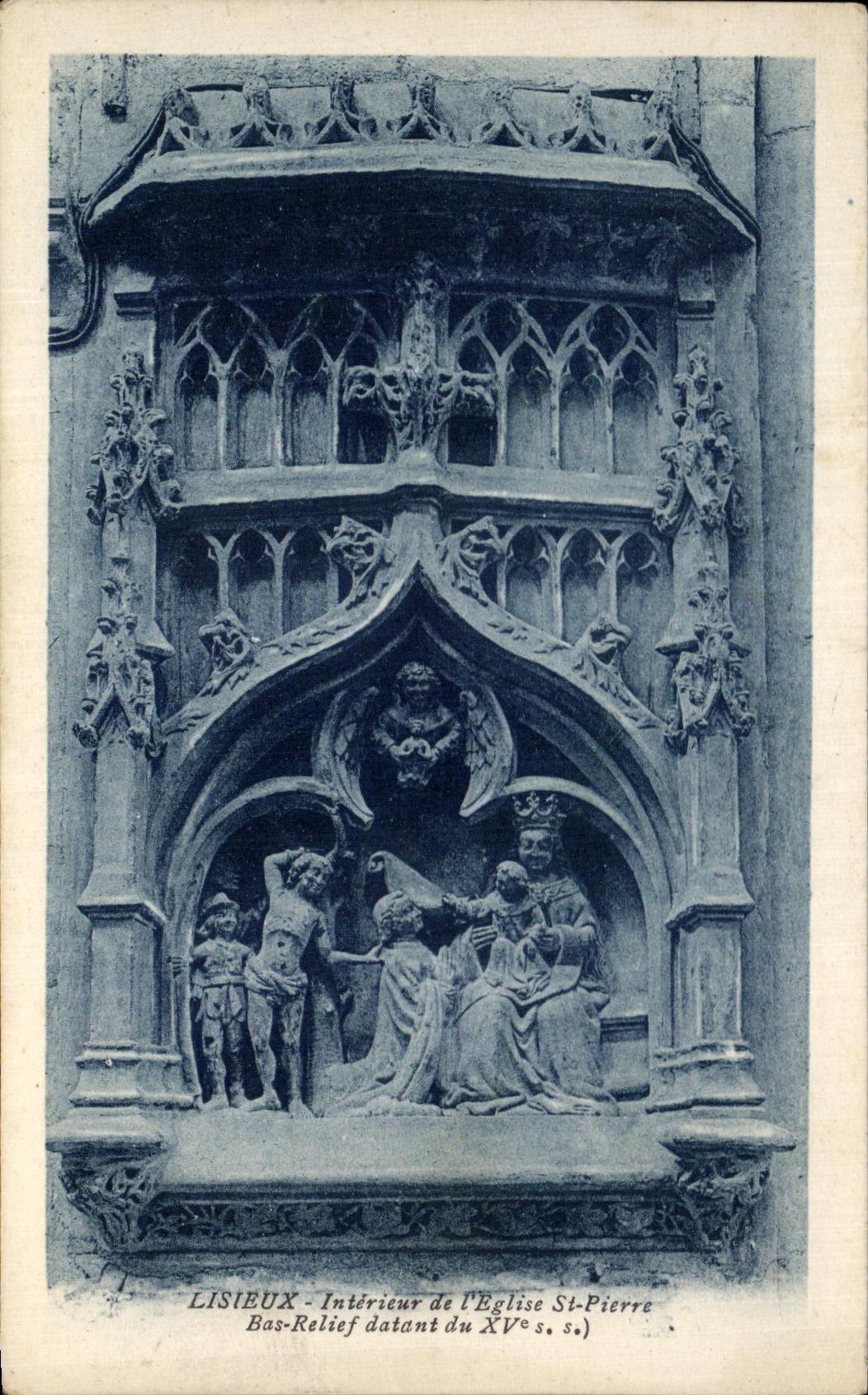 Lisieux - Intérieur de l'Église St-Pierre - Bas-relief datant du XVes. s.