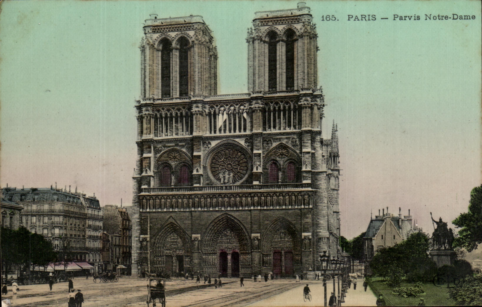 CPA Paris Parvis Notre Dame
