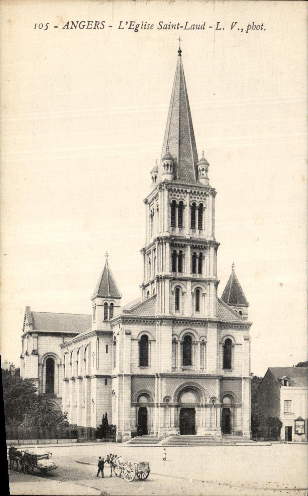 CPA Angers L'eglise Saint Laud