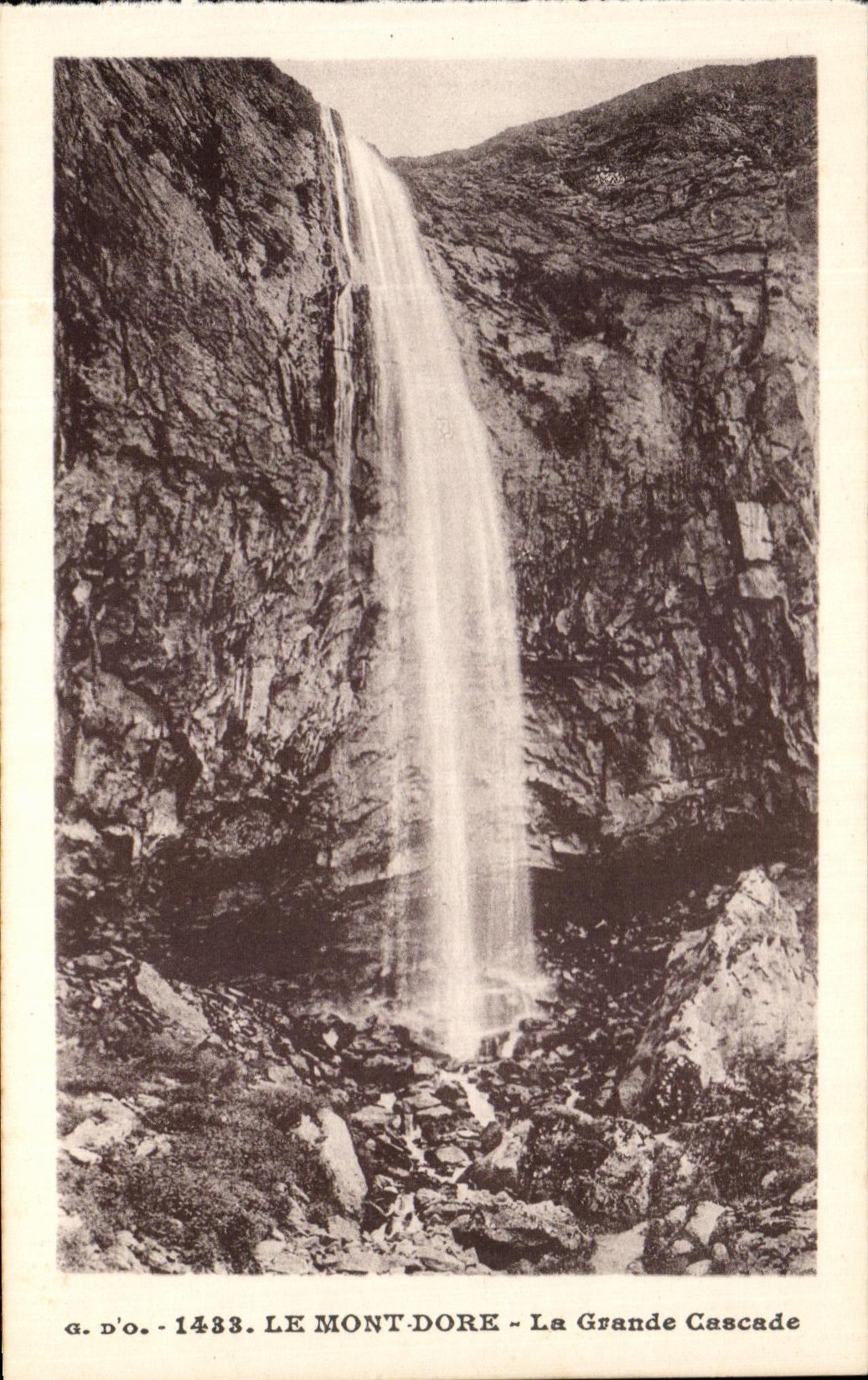 CPA Le Mont Dore La Grande Cascade