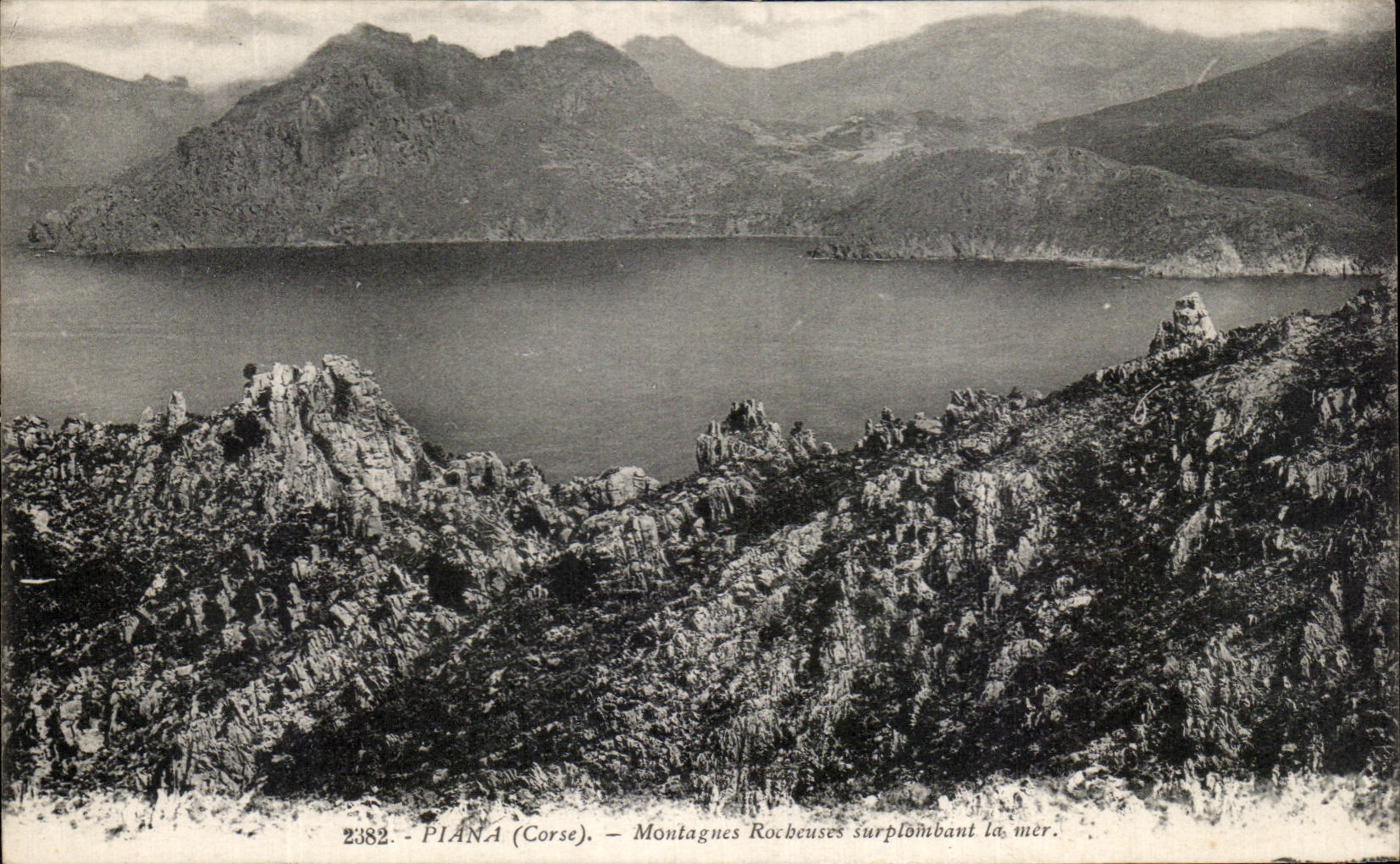 Piana (Corse) — Montagnes Rocheuses surplombant la mer — Cartes 'La Cigogac'