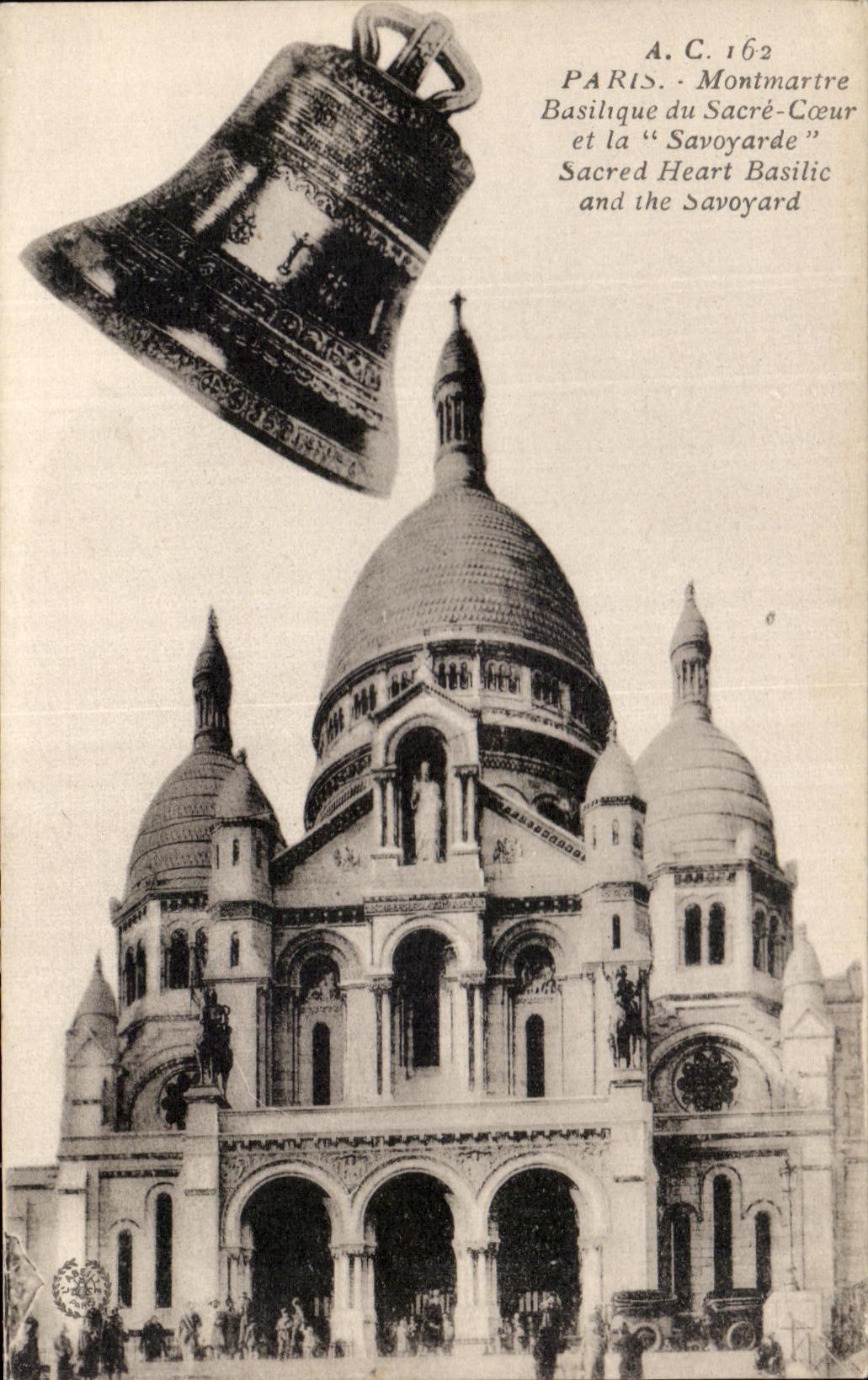 CPA Paris Montmartre Basilique du Sacre Coeur et la Savoyarde