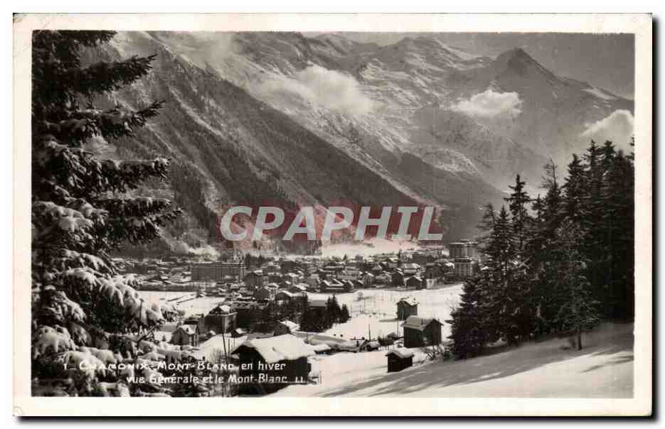 CPA Chamonix Mont Blanc en hiver vue generale et le Mont Blanc