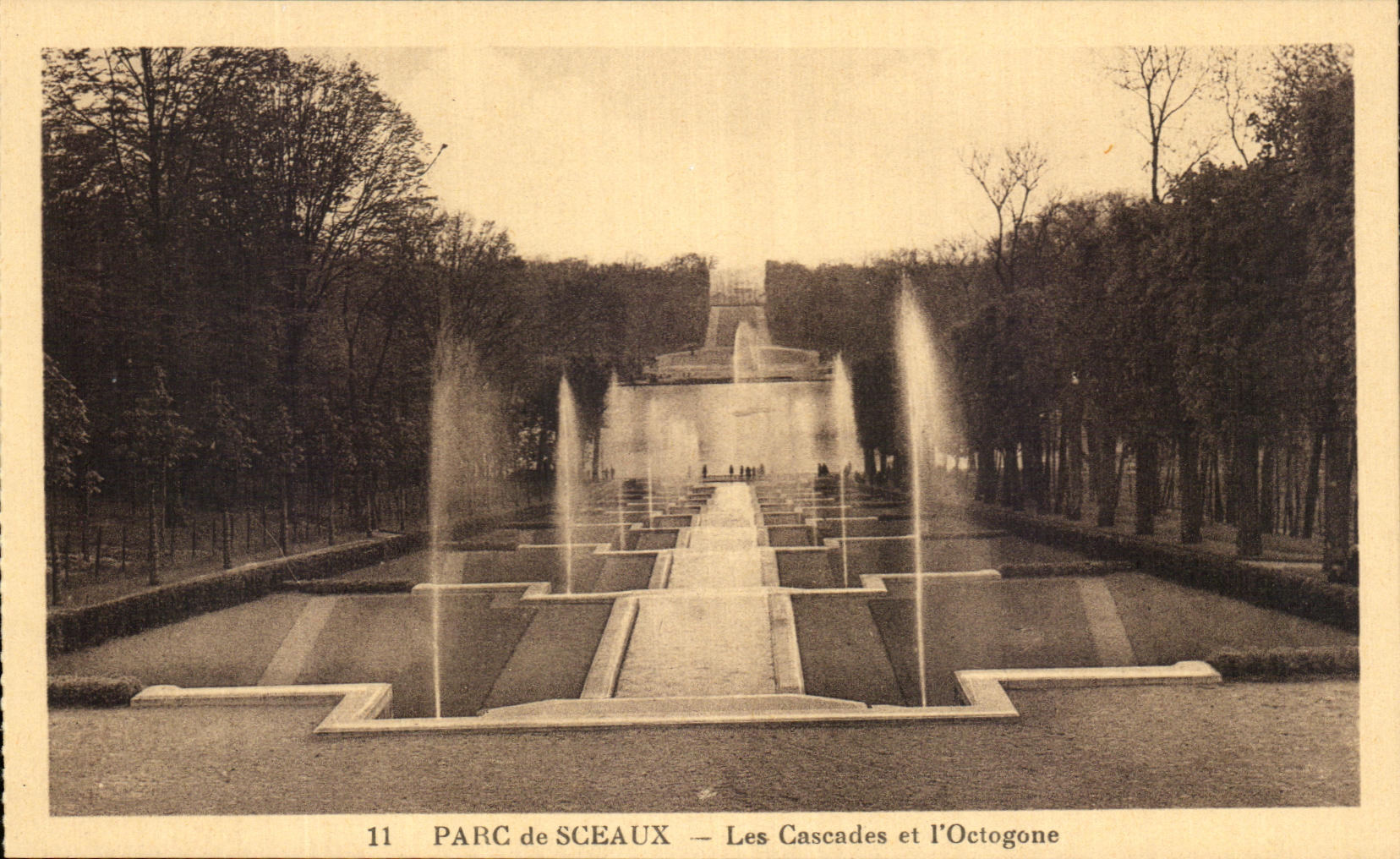 CPA Parc de Sceaux Les Cascades et l'Octogone