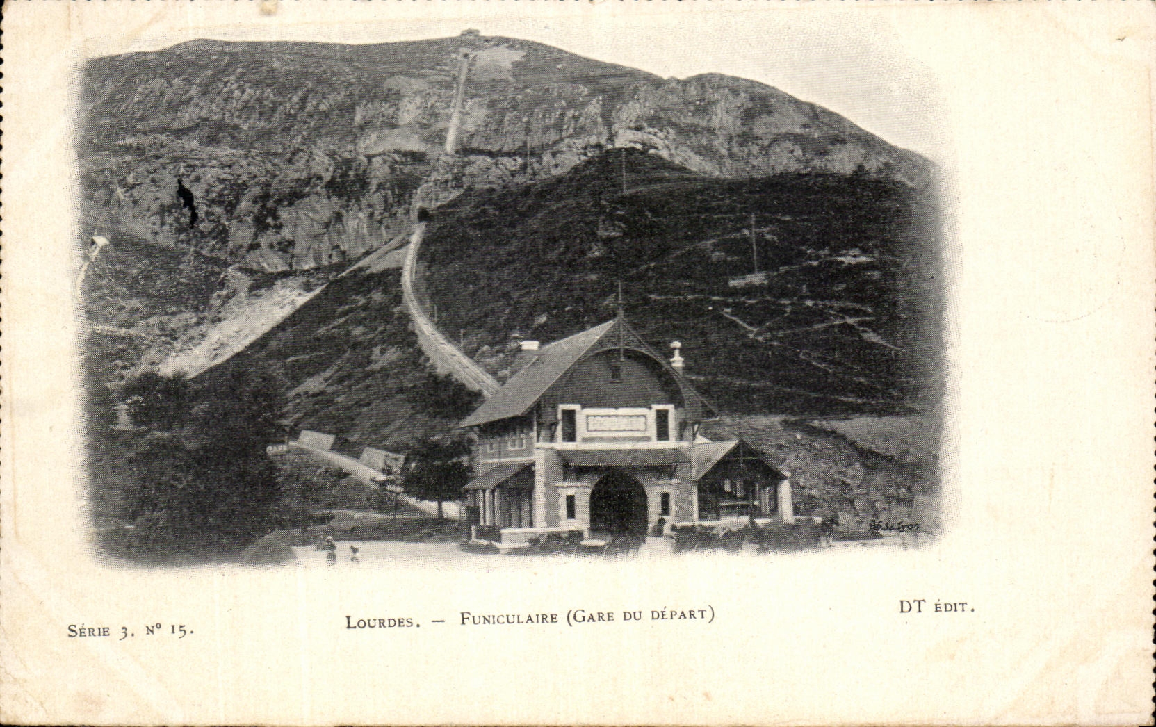 CPA Lourdes Funiculaire Gare de depart Mona Lisa Jocnonde Da Vinci