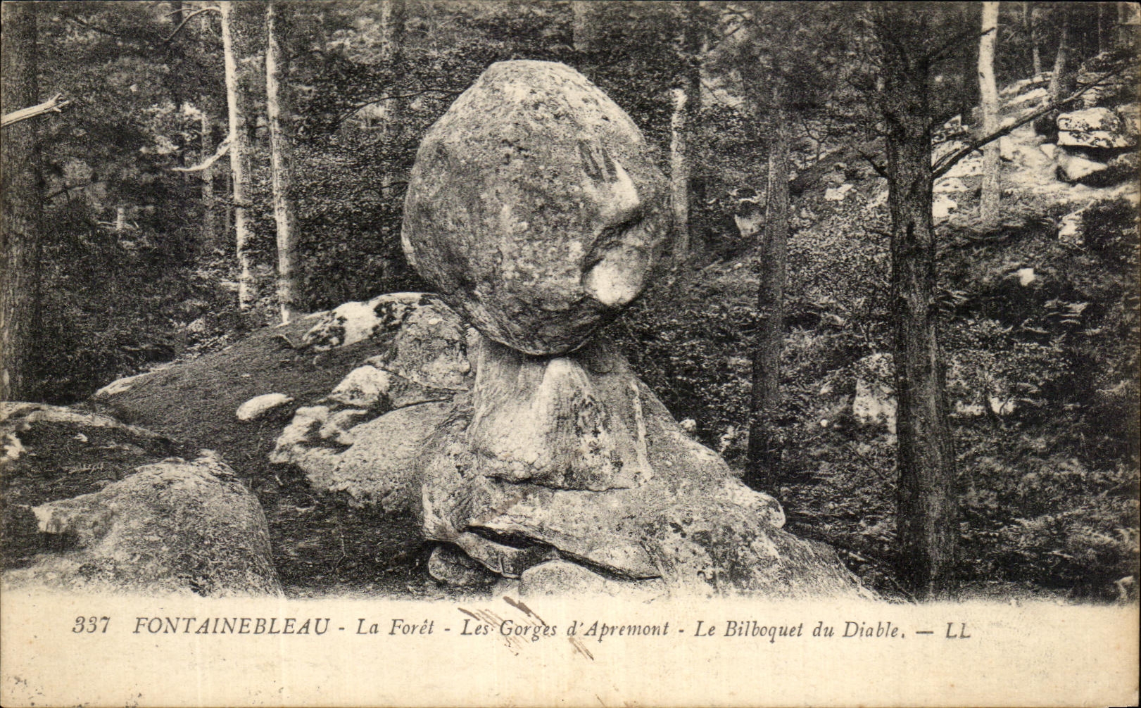 Fontainebleau - La Selva - Las Gargantas de Apremont - El Bilboquet del Diablo — LL
