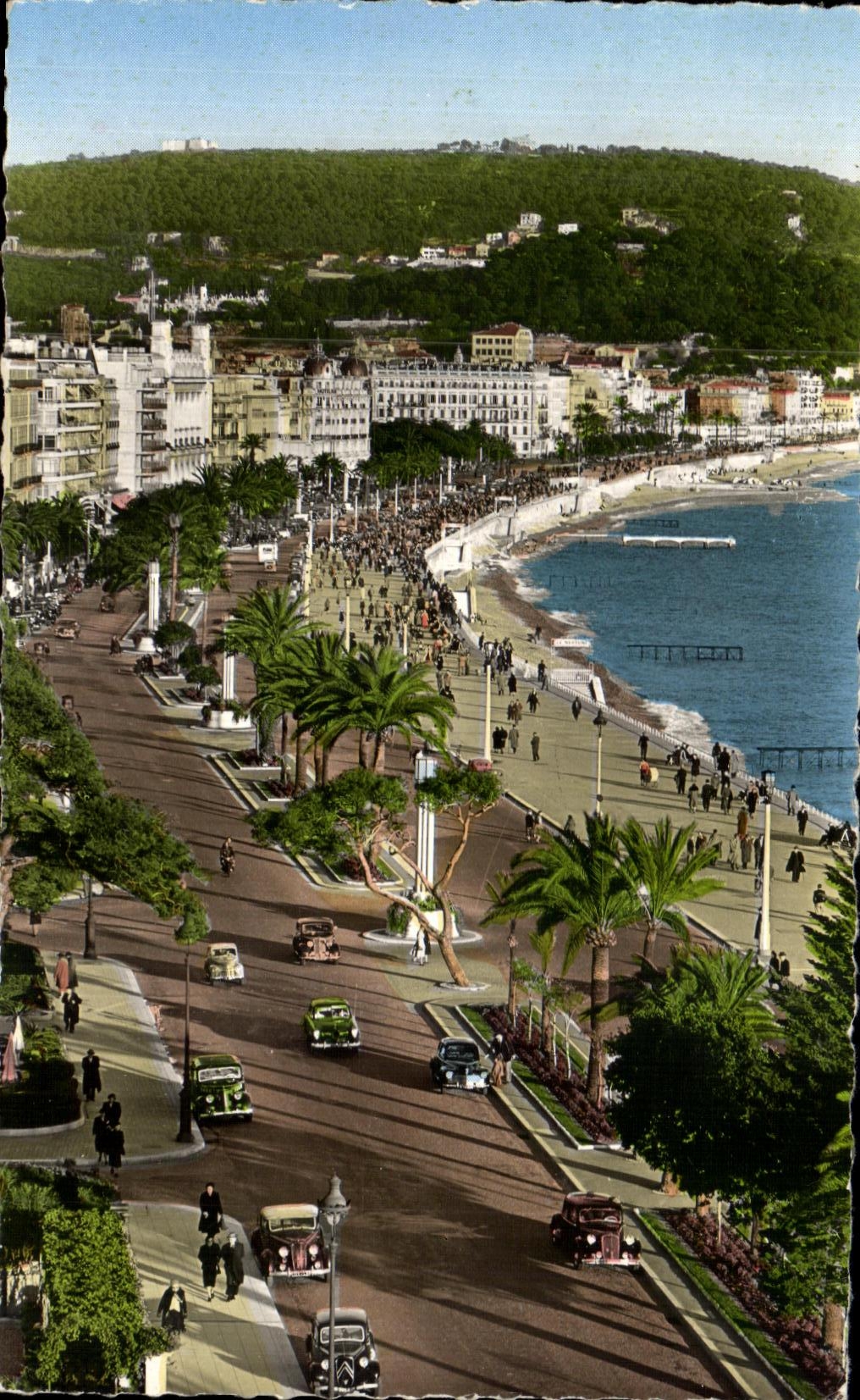 CPA Nice La Promenade des Anglais la Baie des Anges Le Mont Baron