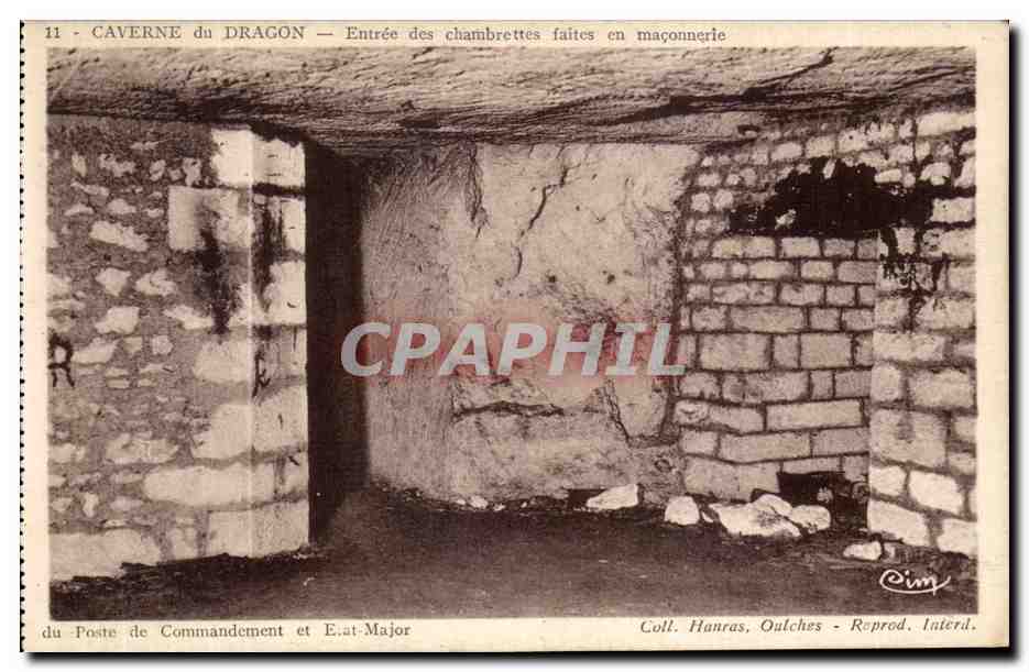 Caverne du Dragon — Entrée des chambrettés faites en maçonnerie — Coll. Hanrass, Oulches