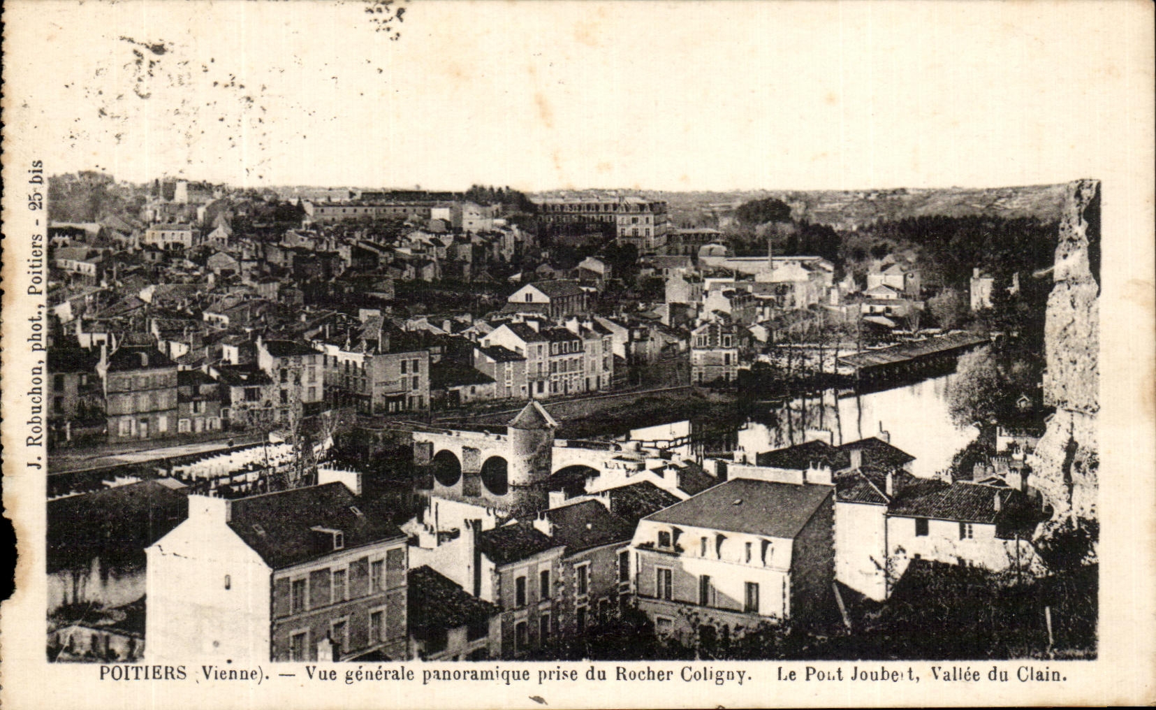 CPA Poitiers Vue Generale Panoramique Prise du Rocher Coligny Le pont Joubert Vallee du Clain