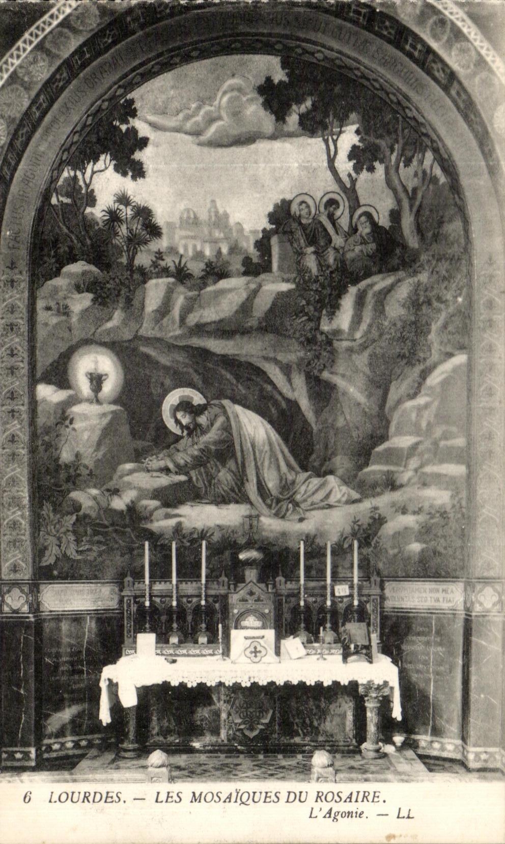 CPA Lourdes Les Mosaiques Du Rosaire L'agonie
