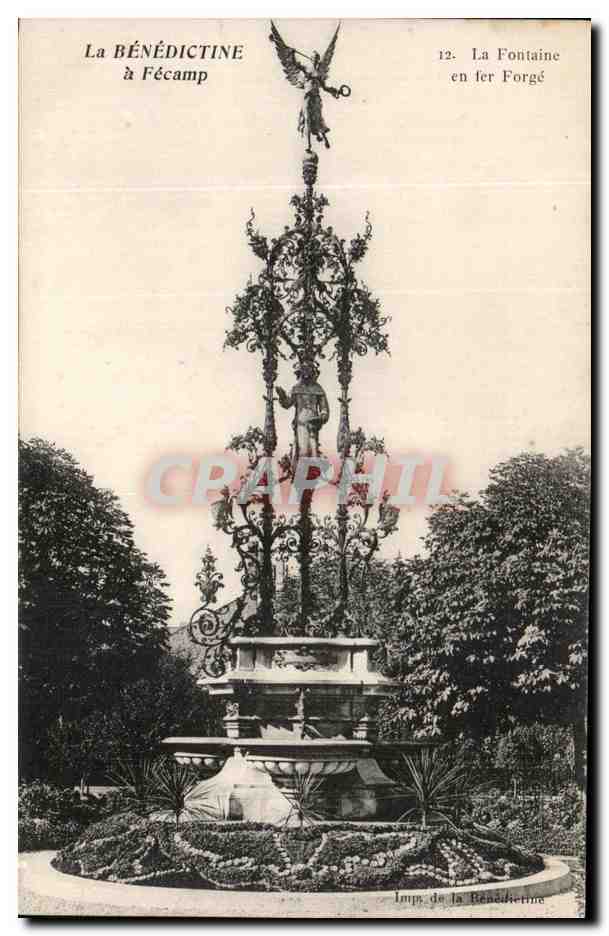 CPA La Benedictine a Fecamp La Fontaine en fer Forge