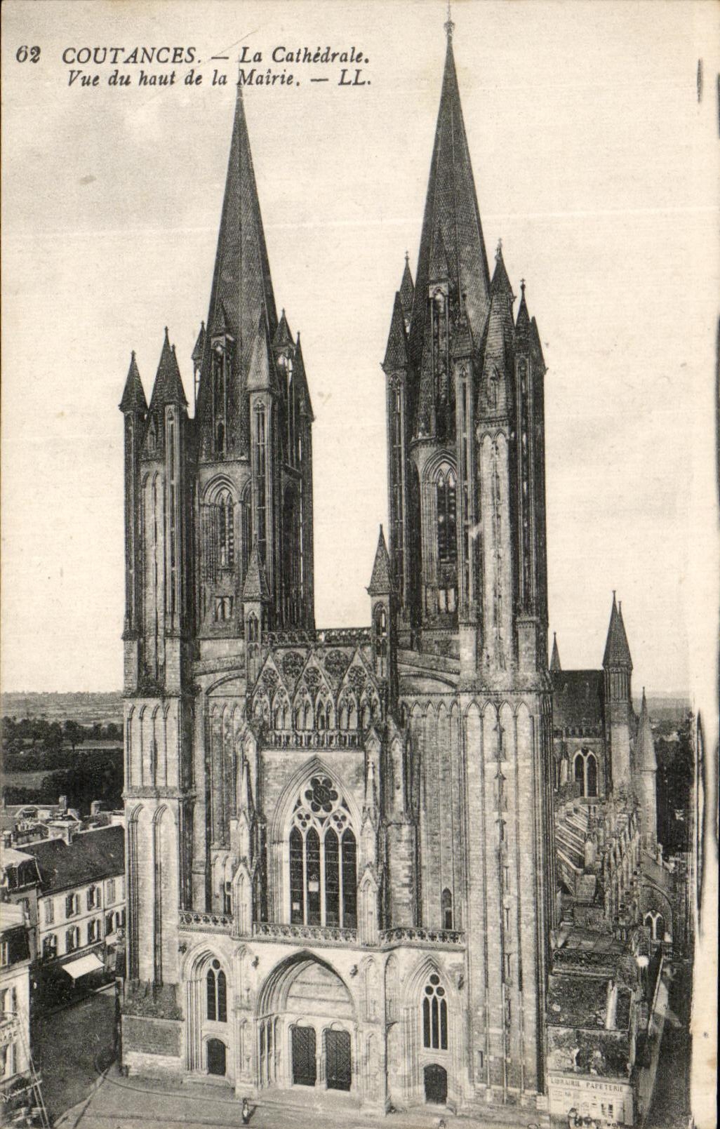 CPA Coutances La Cathedrale Vue du haut de la Mairie
