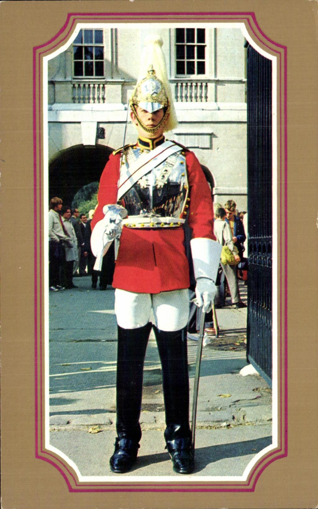 CPM Guards at Whitehall London Militaria 