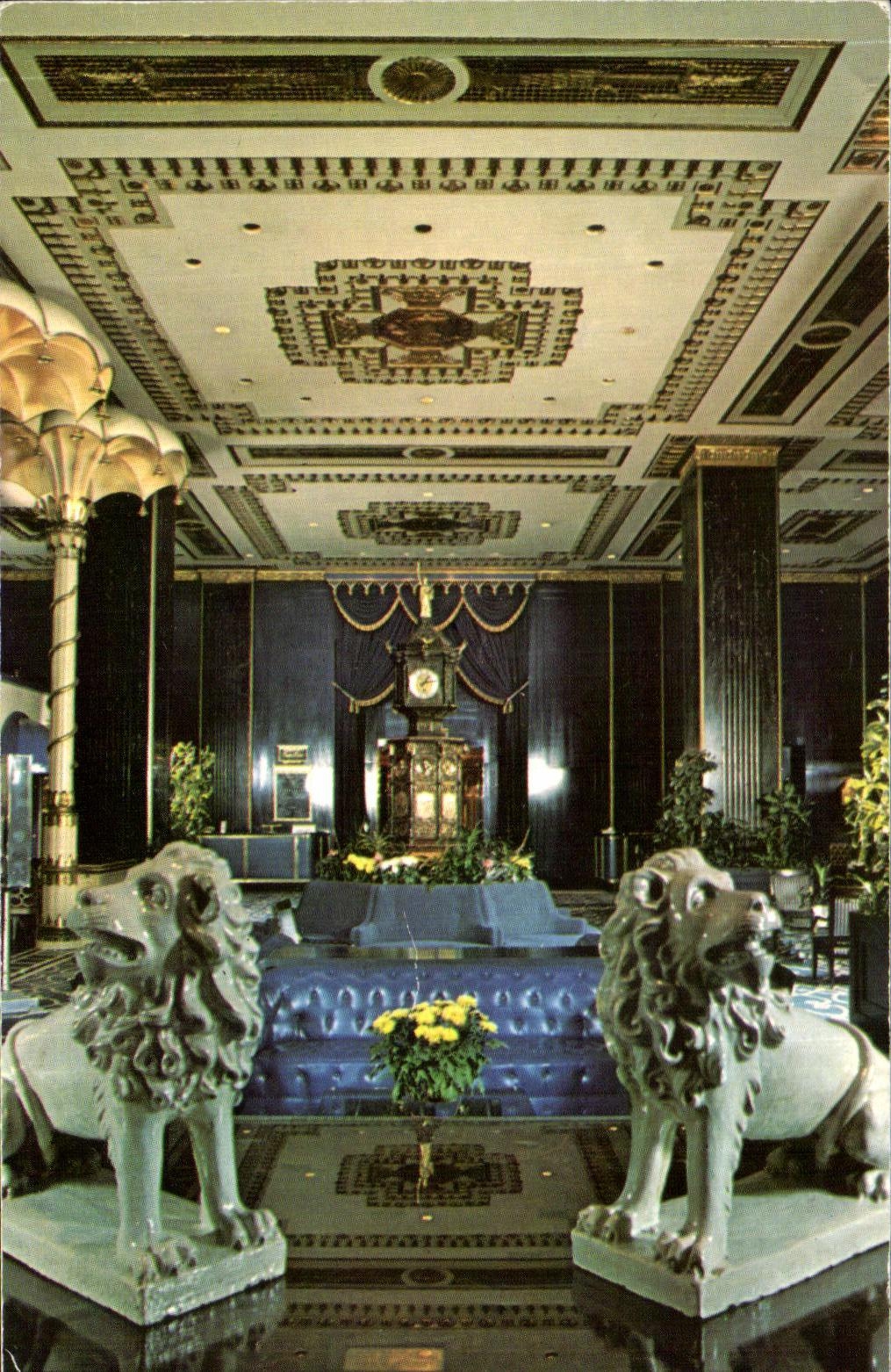 CPA The Waldord Astoria The Art Deco Splendor Of The Lobby Is Undimmed New York 