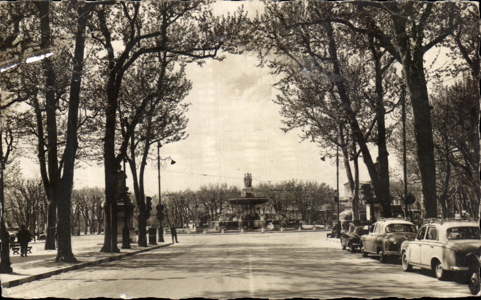 Place des Deux Alpes — Aix-en-Provence — Société Éditions de France