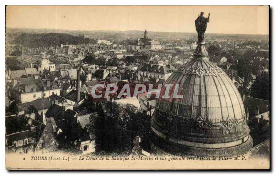 CPA Tours Le Dome de la Basilique St Martin et Vue generale L'Hotel de Ville