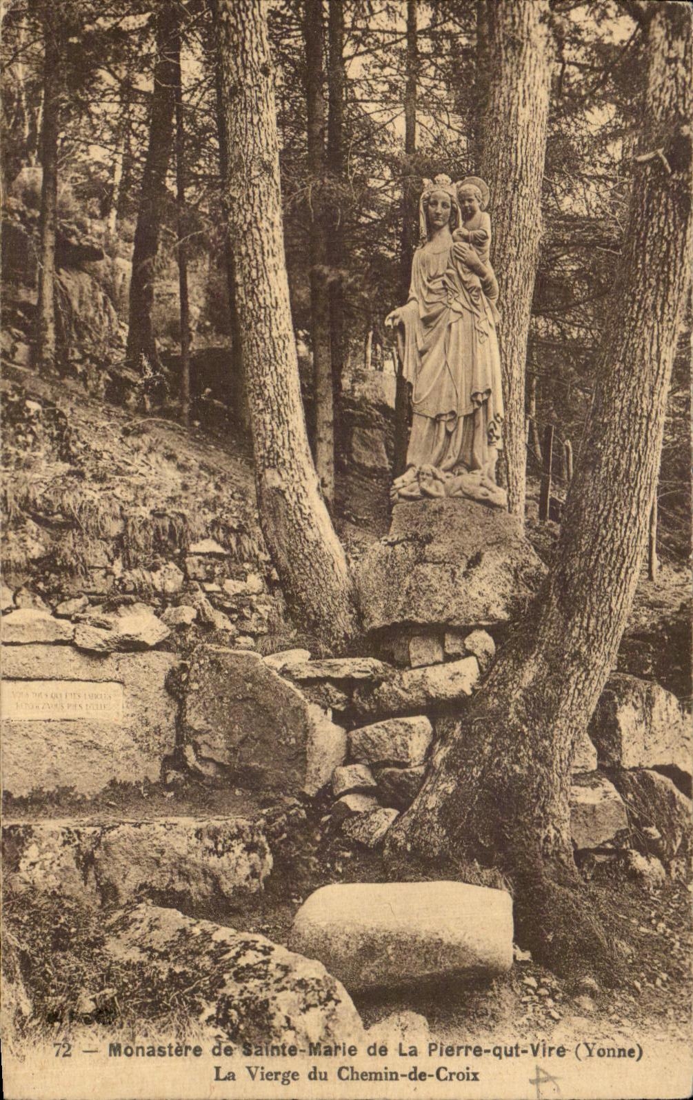 CPA Monastere de Sainte Marle de La Pierre qut Vire la Vierge du Chemin de Croix