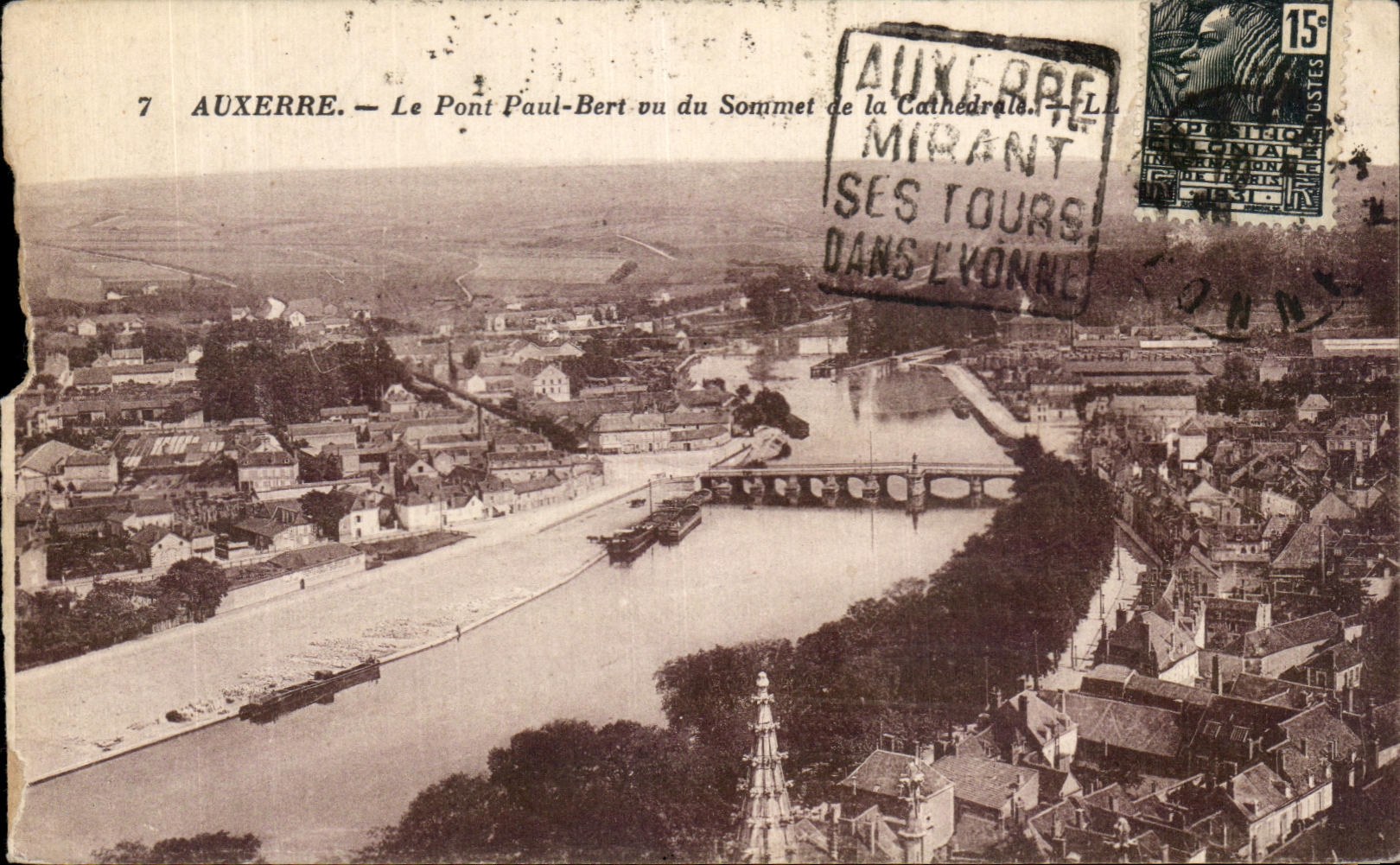 CPA Auxerre Le Pont Paul Bert ou du Sommet de la Cathedrale