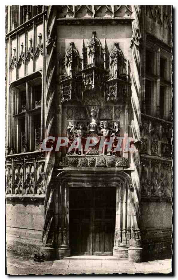 Château de Meillant — Porte de la Tour du Lion — Édition Studio H.-Barbusse, Rue de Fontaine, Saint-Amand (Cher)