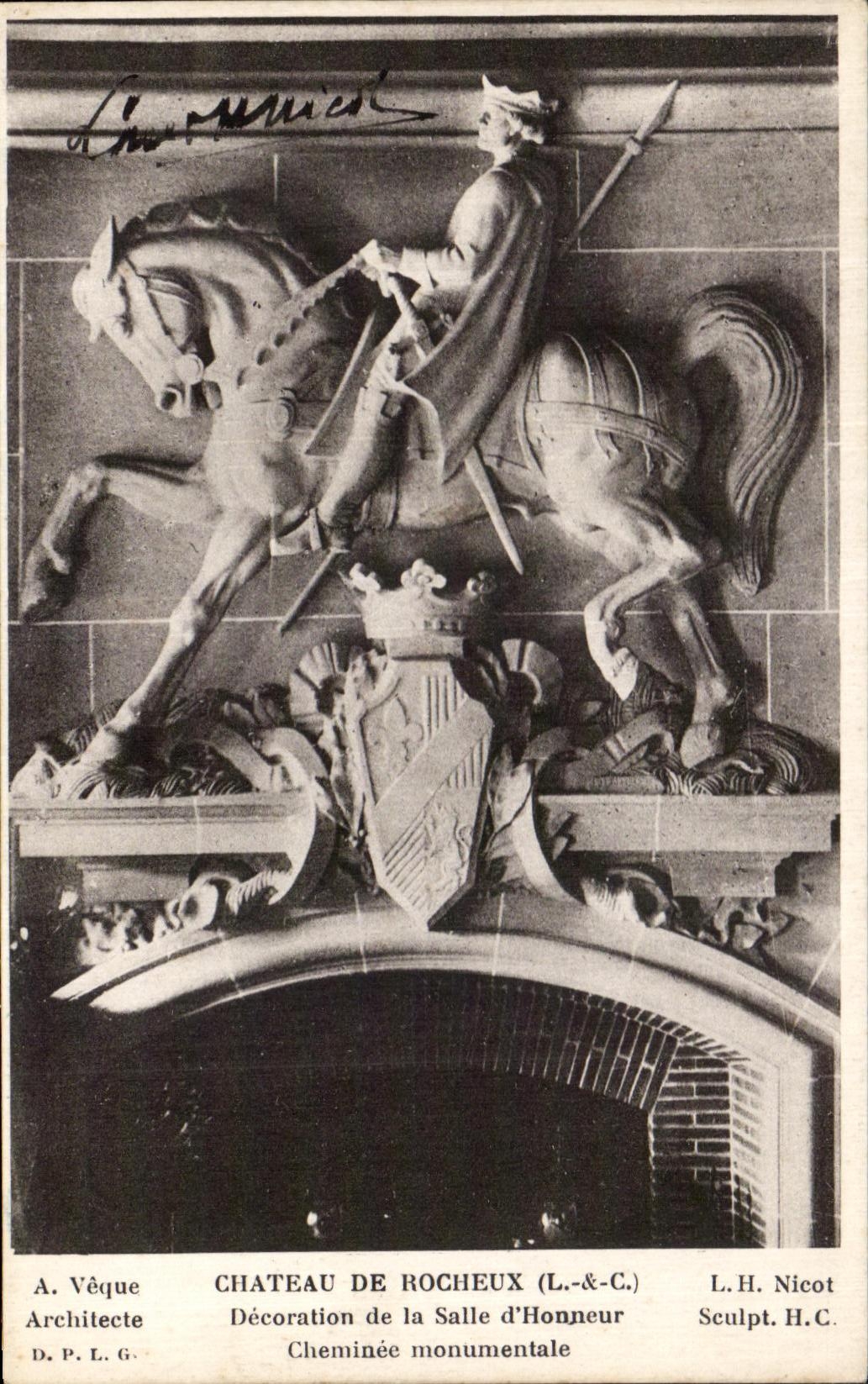 Château de Rocheux (L.-&-C.) — Décoration de la Salle d'Honneur — Cheminée monumentale — Sculpture équestre — L.H. Nicot, sculpteur