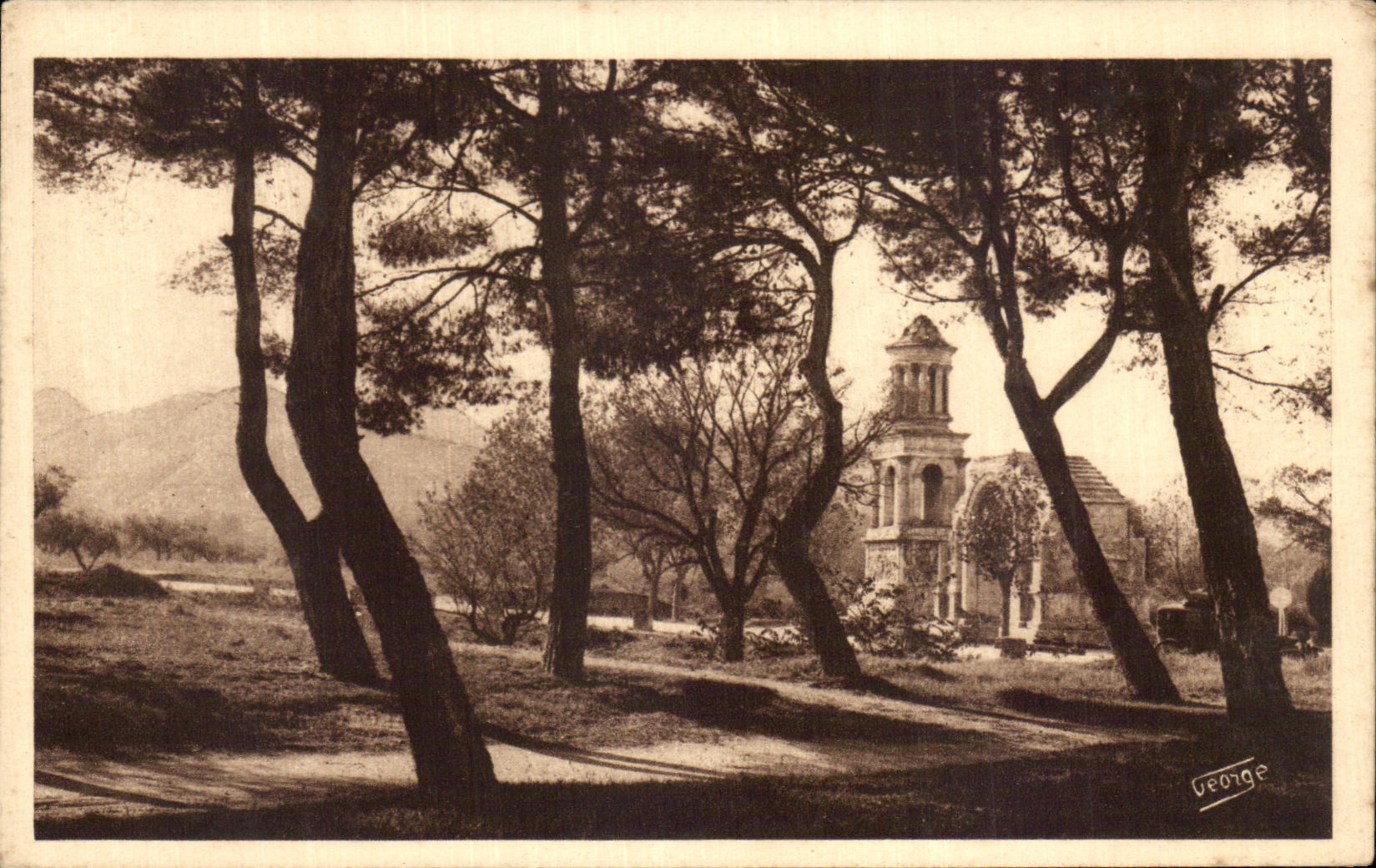 Saint-Rémy-de-Provence — Les Antiques, monuments romains — J. George, n°499