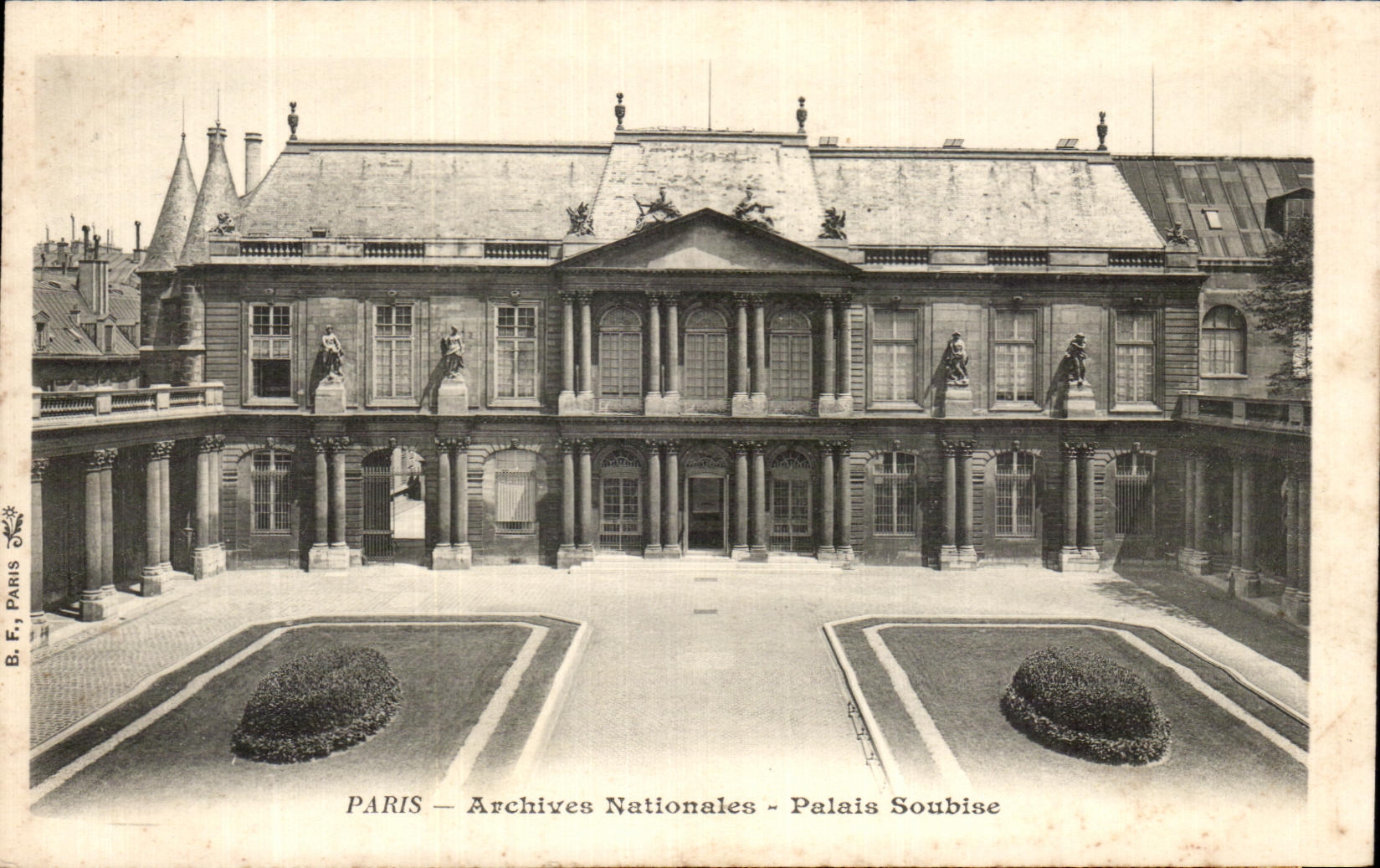CPA Paris Archives Nationales Palais Soubise