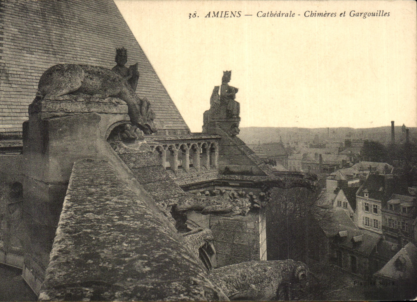 CPA Amiens Cathedrale Chimeres Et Gargouilles
