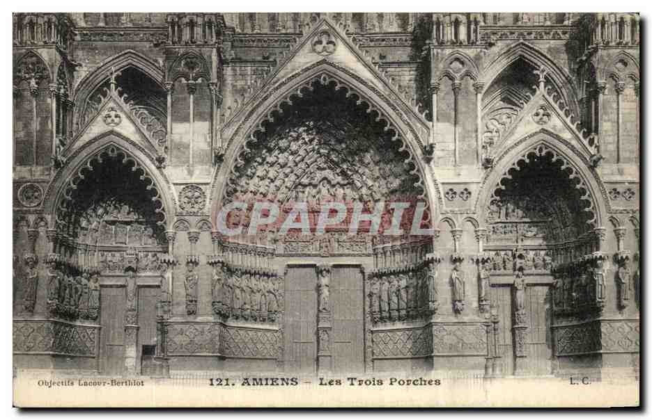 CPA Amiens Les Trois Porches