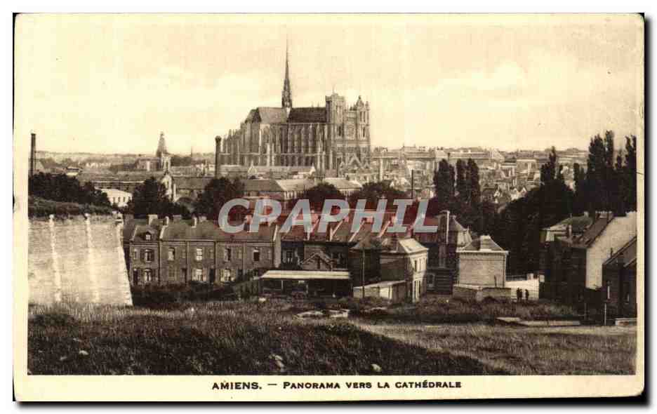 CPA Amiens Panorama Vers La cathedrale