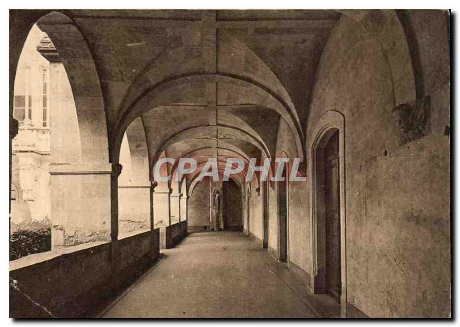 CPA Abbaye St Pierre de Solesmes Le Petit Cloitre
