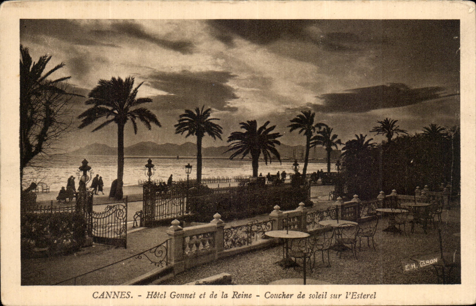 CPA Cannes Hotel Gonnet Et De La Reine Concher de Soleil Sur l'Esterel