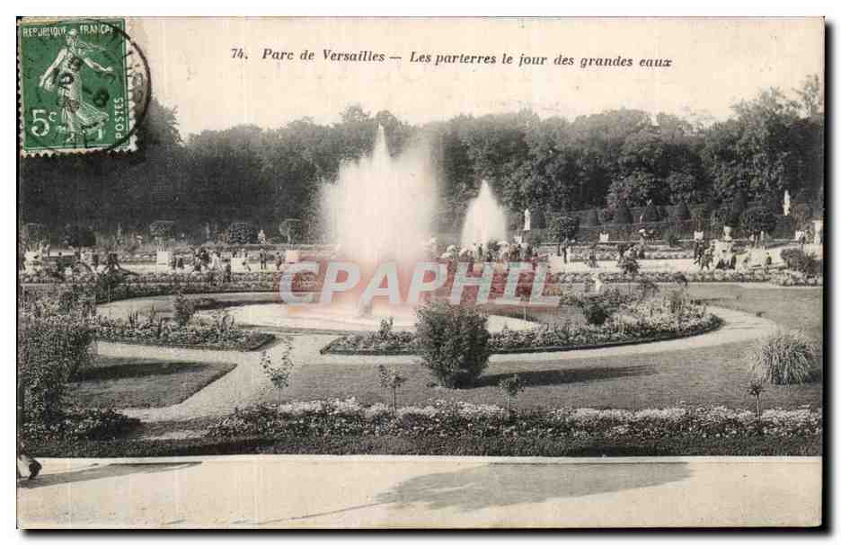 CPA Parc de Versailles Les parterres le jour des grandes eaux