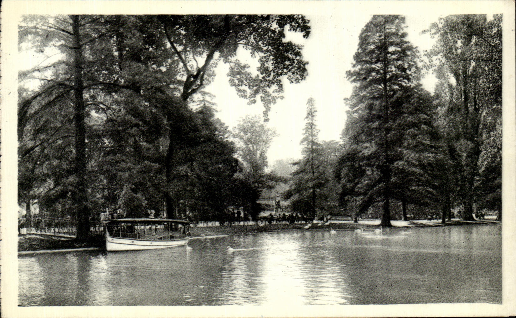 CPA Bordeaux Le Jardin Public