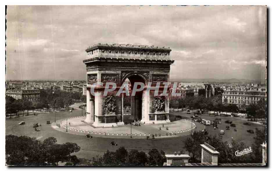CPA Paris La Place De l'Eglise L'Arc De Triomphe