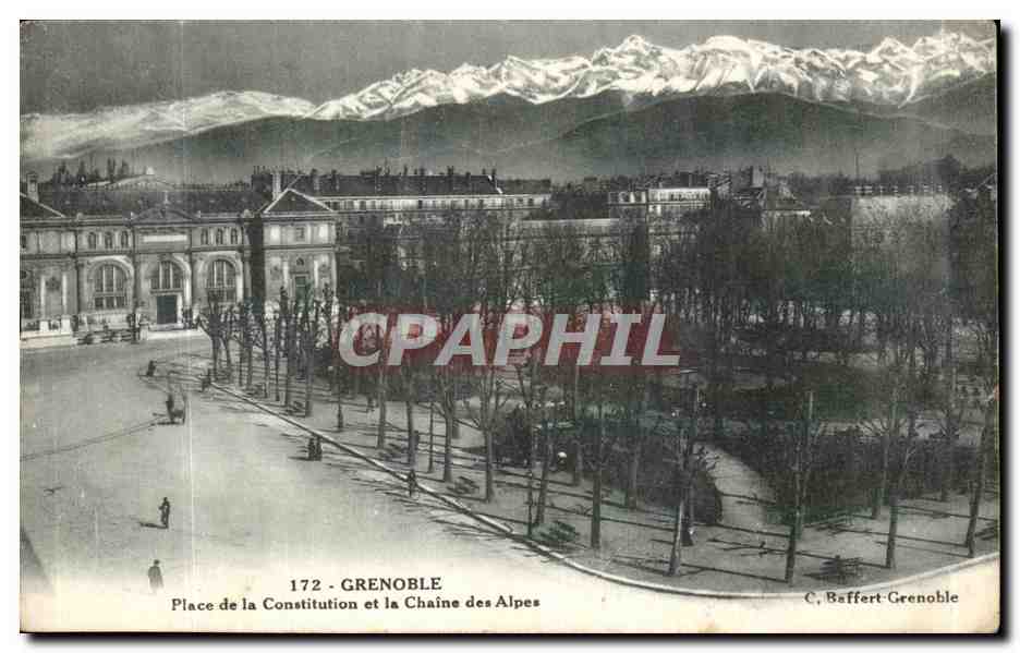 Grenoble — Place de la Constitution et la Chaîne des Alpes — C. Baffert-Grenoble n°172
