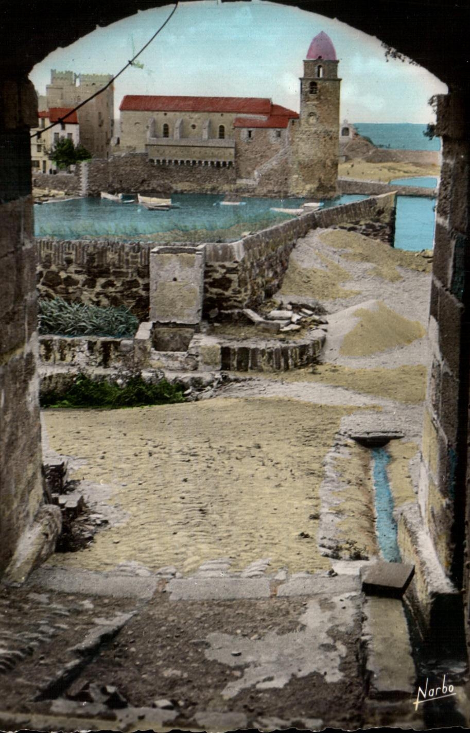 CPA Collioure Vue pittoresque de Saint Vincent Prise des Templiers