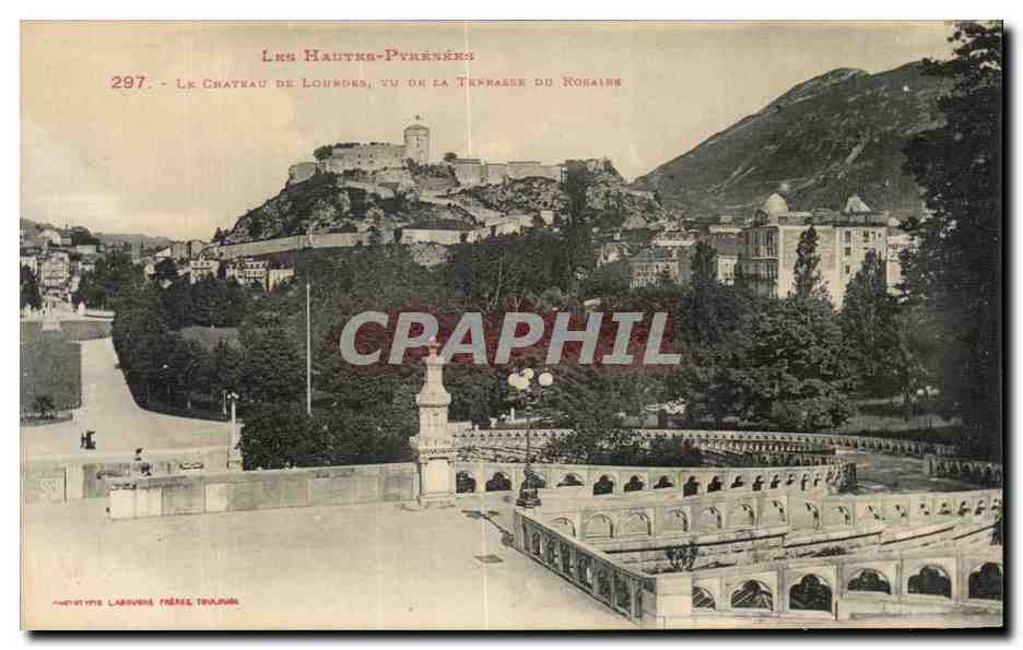 CPA Le Chateau De Lourdes Vu De La terrasse Du Rosaire