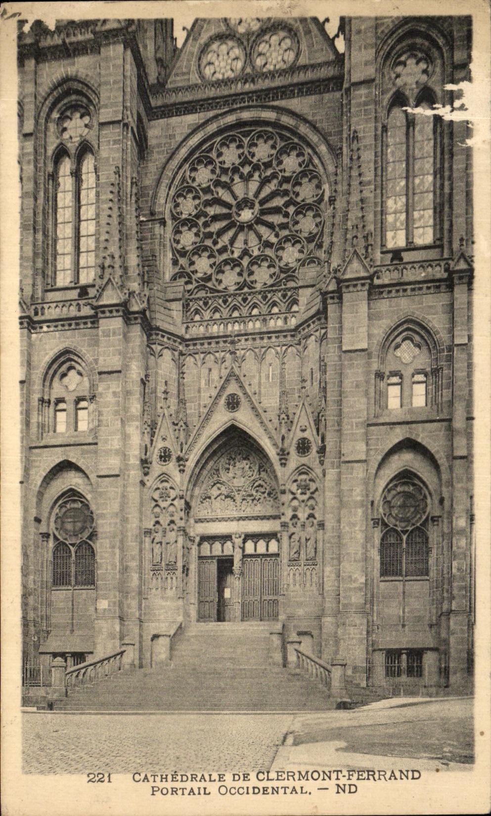 CPA Cathedrale De Clermont Ferrand Portail Occidental