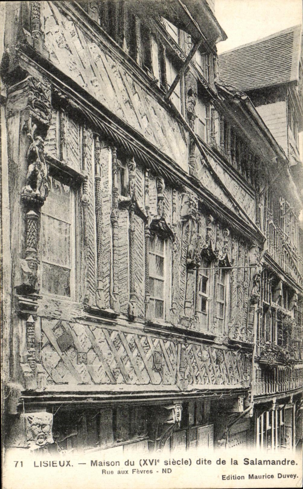 CPA Lisieux Maison dite de la Salamandre 