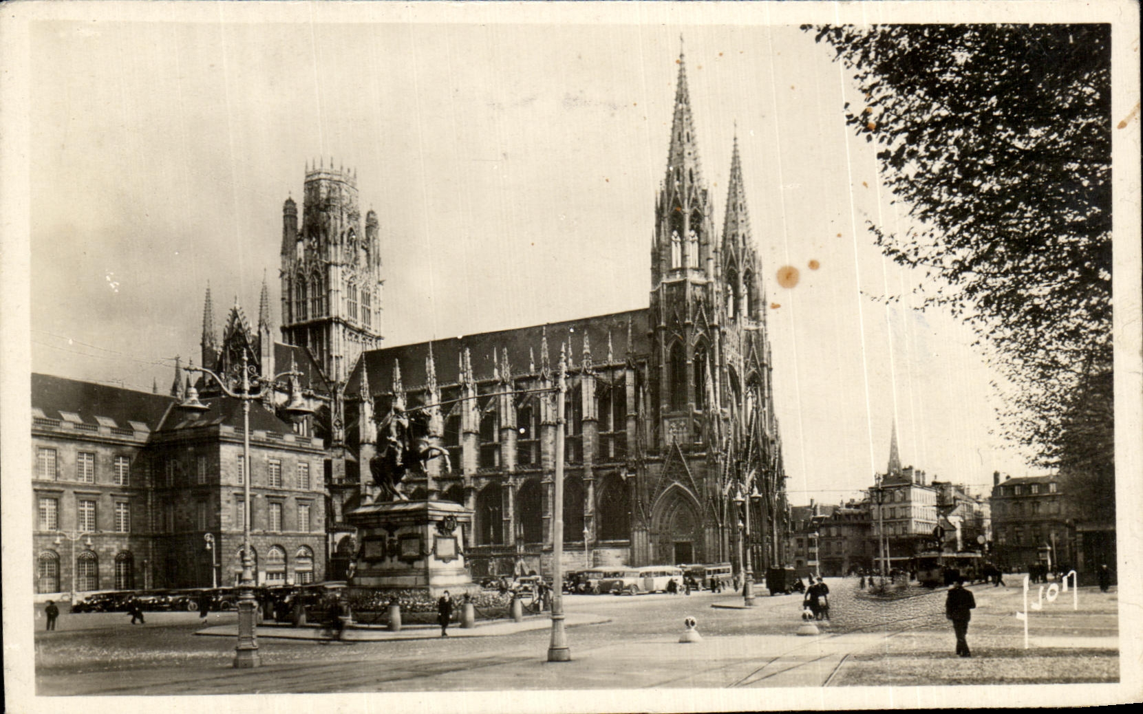 CPSM Rouen Place de l'Hotel de Ville Eglise St Ouen